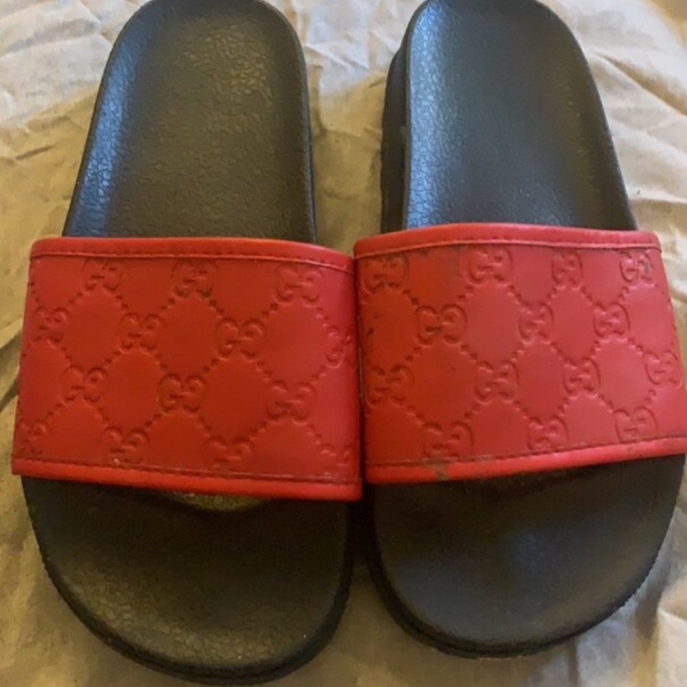 Gucci slides